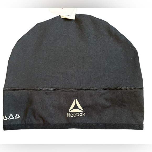 NWT - Reebok Active Beanie With Pony Tail Slot. - Picture 5 of 8
